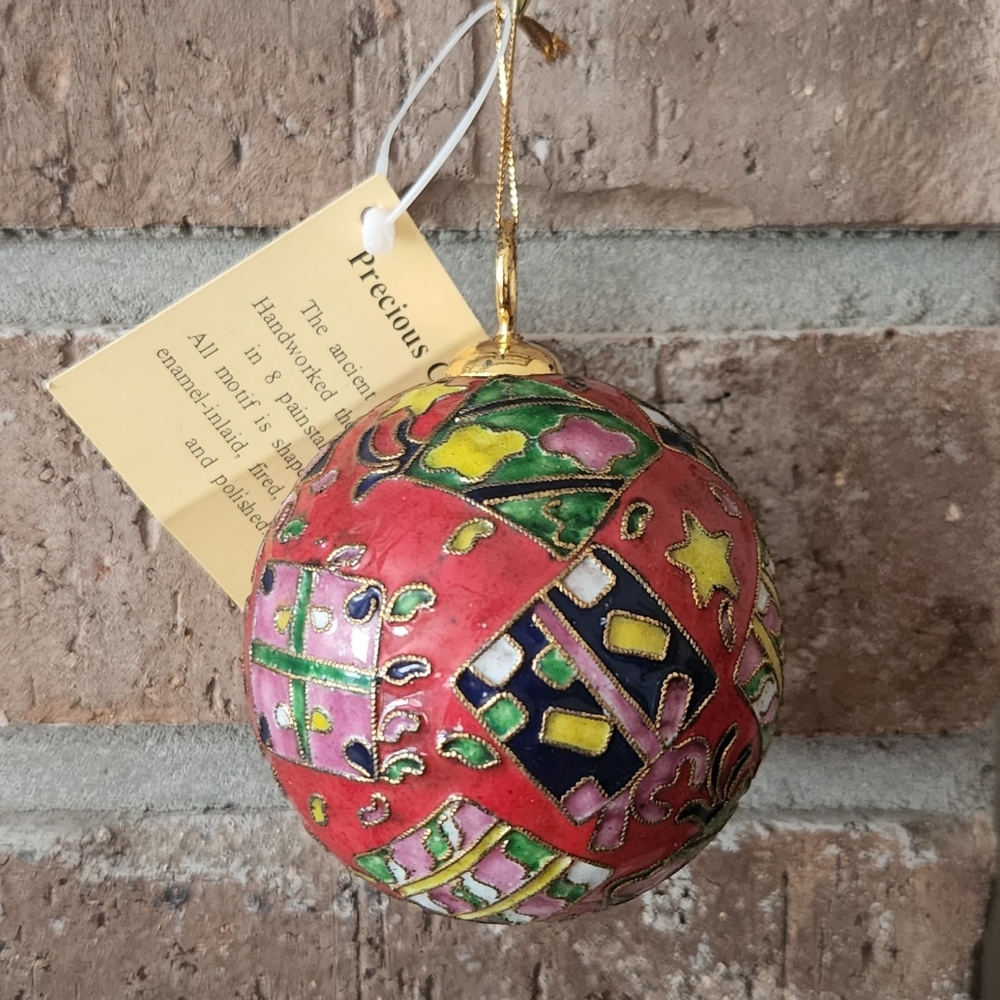 Cloisonne Christmas Ornament Ball Gold Colorful Presents Stars Round 2.5"